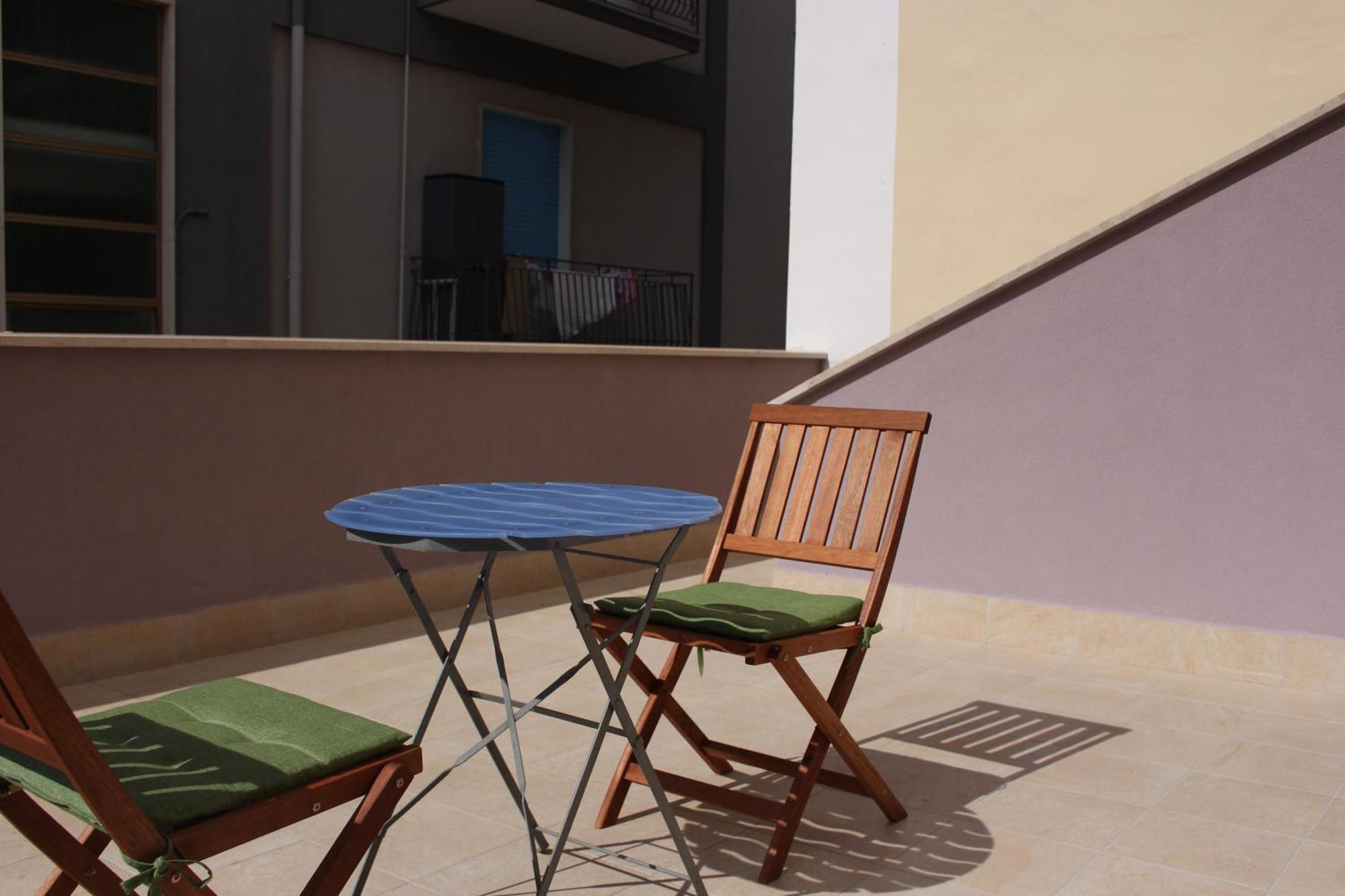 Vita Lenta Apulian Rooms Трани Экстерьер фото